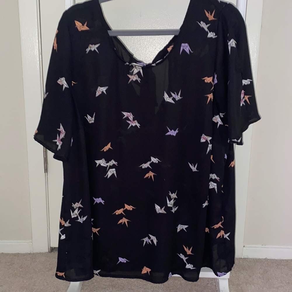 Short Sleeve Black Blouse with Origami birds